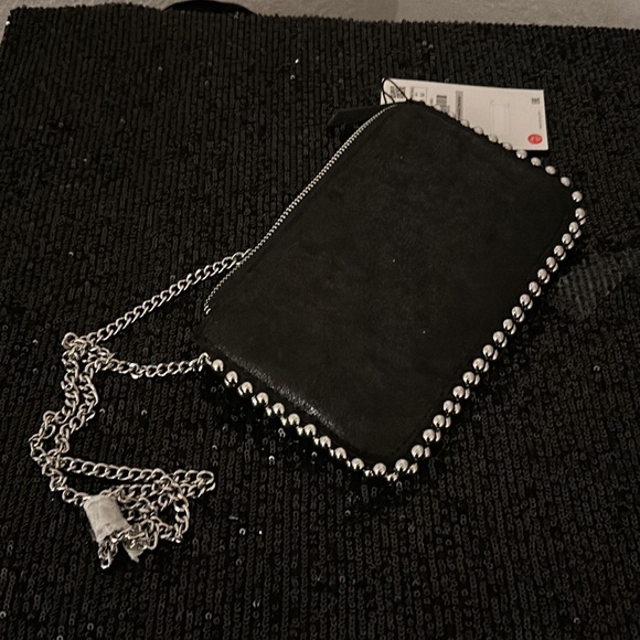 Zara crossbody convertible to wallet. - Picture 4 of 5